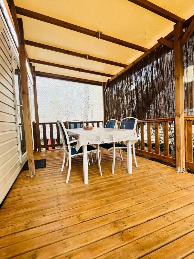Mobil Home 8 Personnes Camping L'Elysee Vagues Oceanes Le Grau-du-Roi Kültér fotó